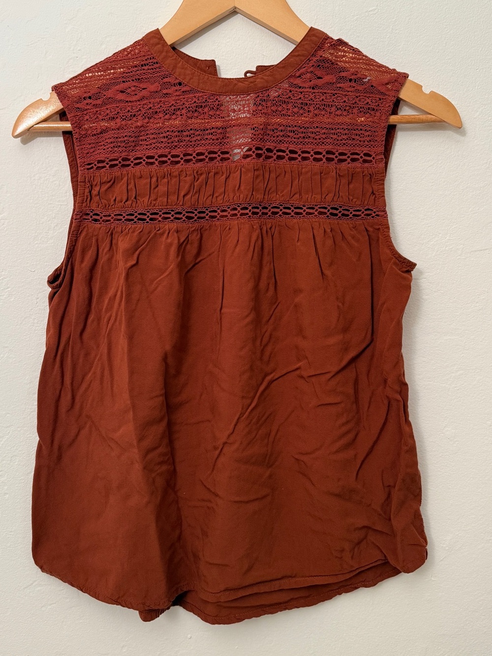 Old Navy Rust Brown Sleeveless Lace Yoke Blouse